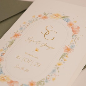 hochzeitseinladung mit ovalem blumenkranz und praegung TA0110-2600088-07 4