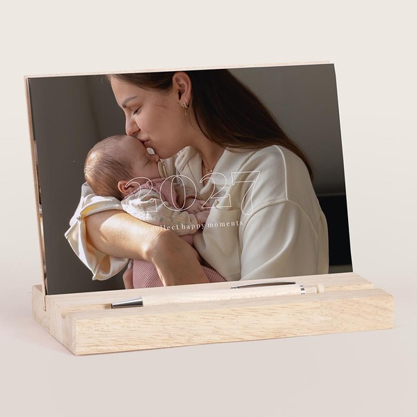 tischkalender mit holzsockel und ueberlappendem monatslayout TA0884-2600010-07 2