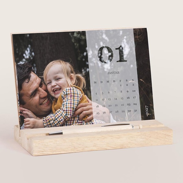 tischkalender mit holzsockel und monatslayout in banderolenform TA0884-2600011-07 1